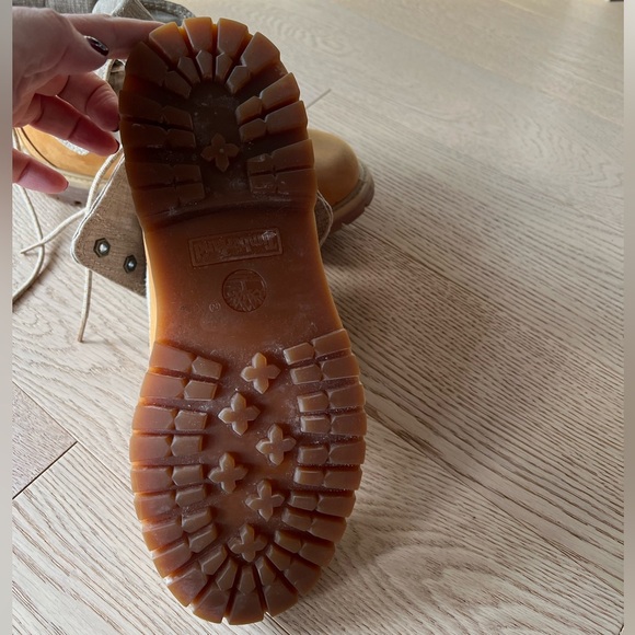 Timberland fold over tan boots, women’s size 9.5 - Picture 2 of 4